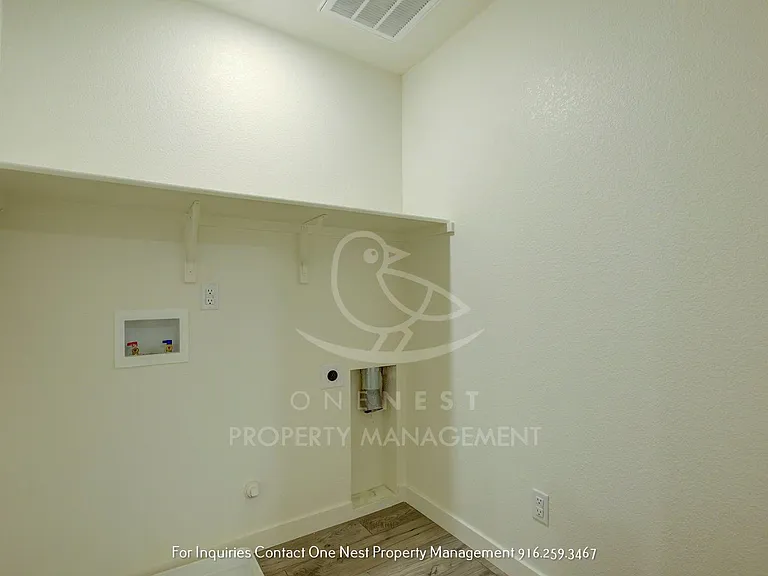 968 Franklin St — Photo 23