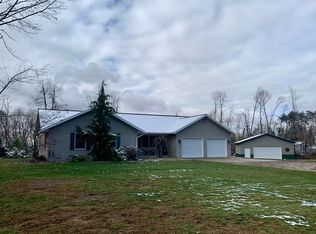 26163 Littman Rd, Sturgis, MI 49091
