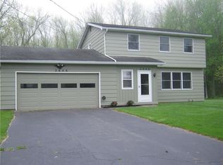 2846 Sherwood Rd, Palmyra, NY 14522