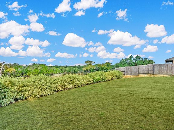 3rd image of 361 Barn Hill Loop