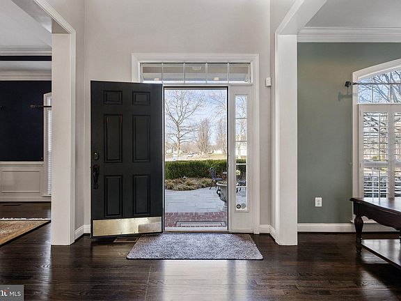 5th image of 22506 Pine Top Ct