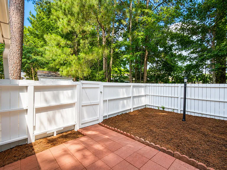 3447 Westgate Dr — Photo 35