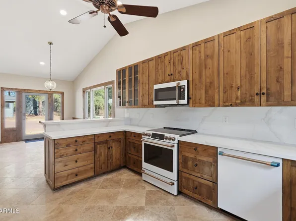 129 N SPITZ SPRING Road, Parks, AZ 86018