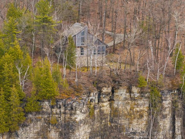 8391 Island View Rd, Fish Creek, WI 54212