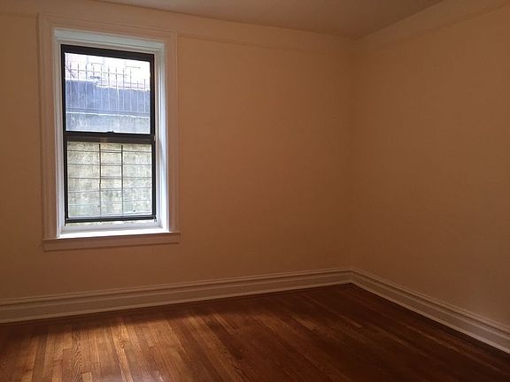 4th image of 8346 118th St APT 2C