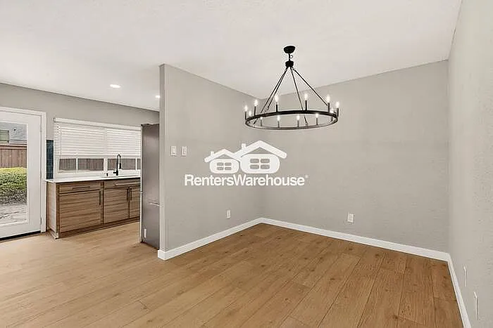 913 Overdowns Dr — Photo 29