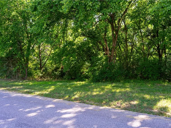 Shady Ln #268, Springdale, AR 72764