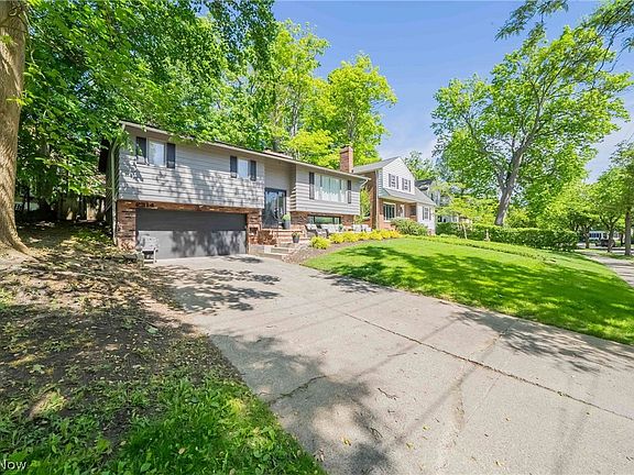 2nd image of 2314 Lyndway Rd