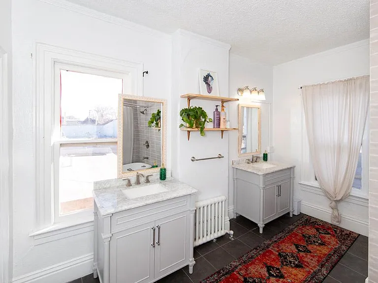 2220 E Colfax Ave — Photo 24