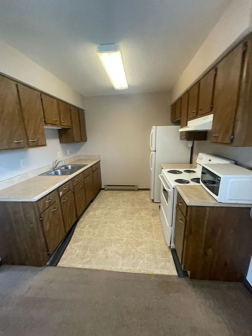 2339 Yeager Rd — Photo 4