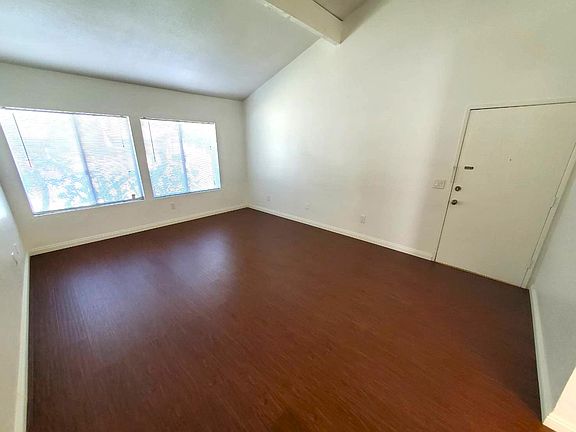 5th image of 2142 Sylvia St