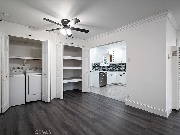 2023 Border Ave — Photo 16