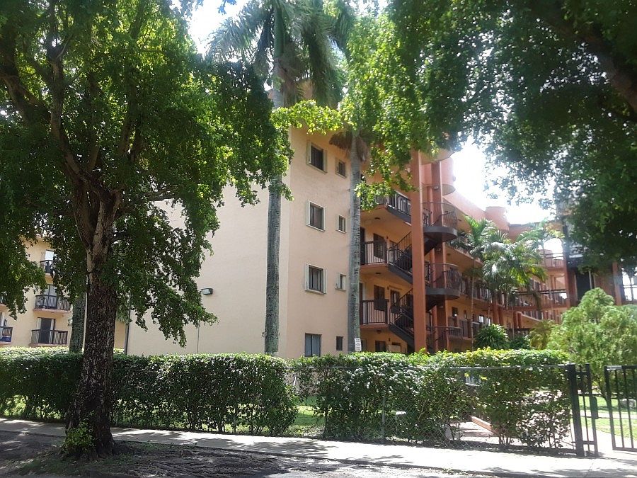 1st image of 5500 W 21st Ct APT 203