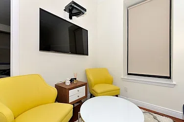 Rented by Eisenberg Exclusives