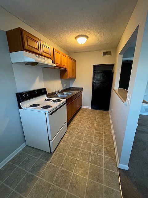 1st image of 3508 N Elm St APT A