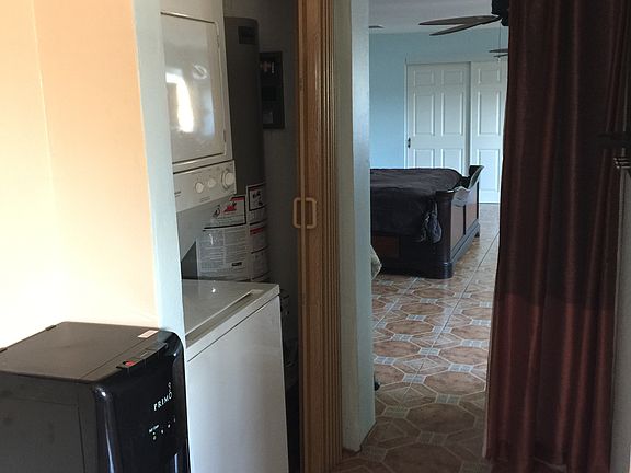 4th image of 1911 N Garfield St
