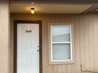 1829 W 24th St, Lawrence, KS 66046