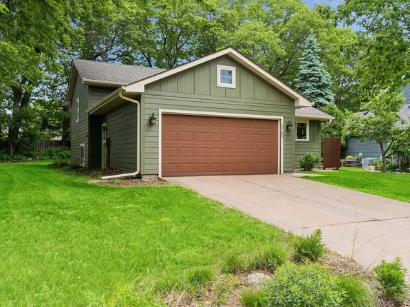 1165 Ravenswood St, Shoreview, MN 55126