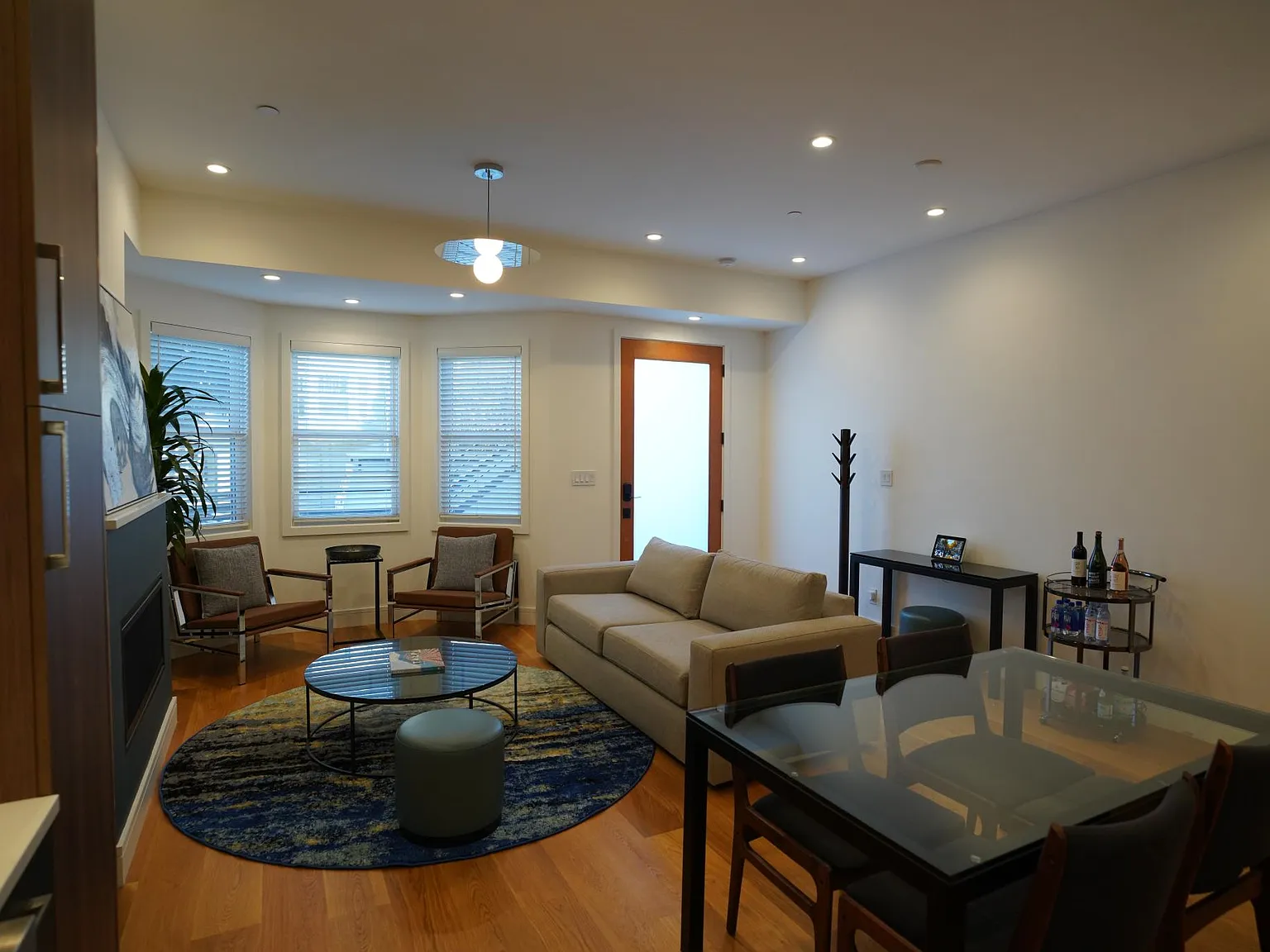 34 Walter St — Photo 2