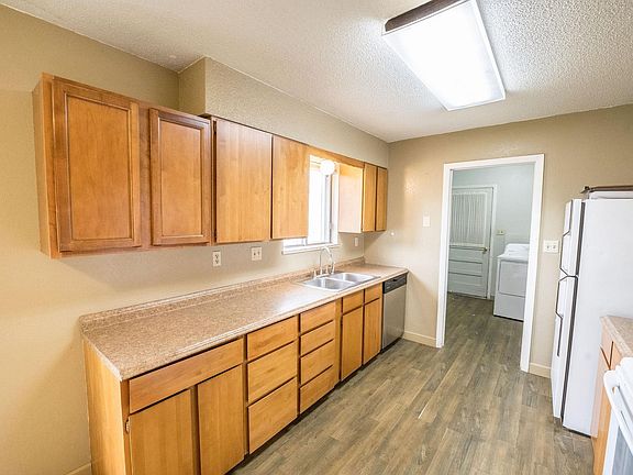 5th image of 3200 Nolene Dr