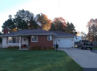 4261 Eastport Dr, Bridgeport, MI 48722