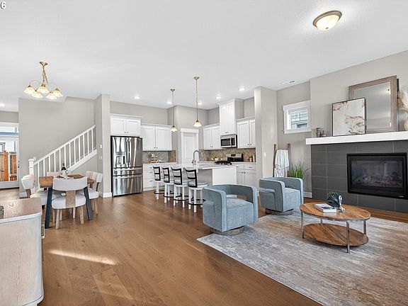 4th image of 7002 SE Genrosa St