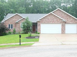 5704 W Charleston Ct, Peoria, IL