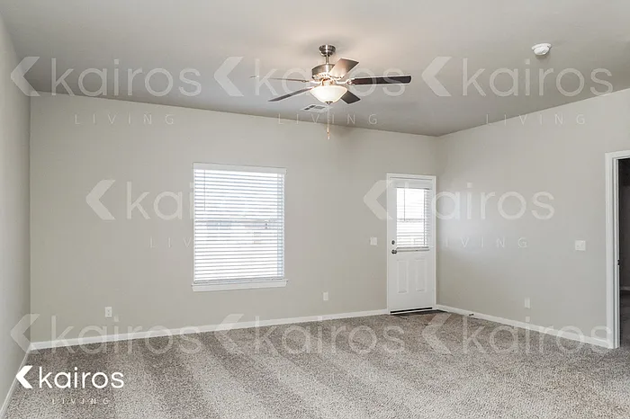905 NW 4th St — Photo 4