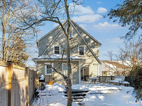 4th image of 185 Cutspring Road