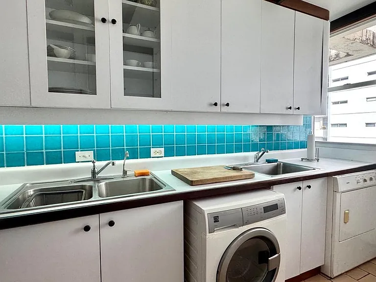 76 Kings Court St #902 — Photo 38