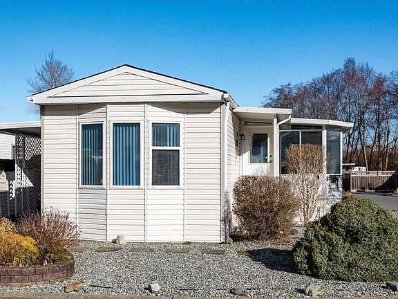 2nd image of 1839 Valley Oak Dr