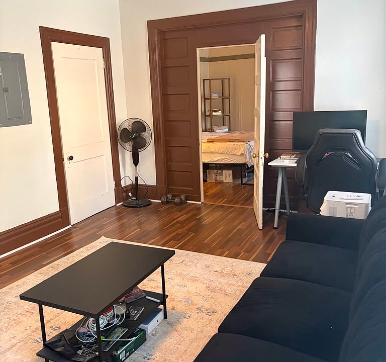 1st image of 5718 Wellesley Ave APT 1