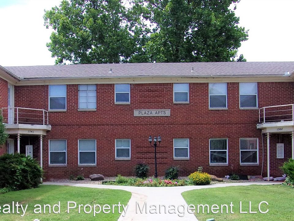 1st image of 1744 NW 17th St APT 11
