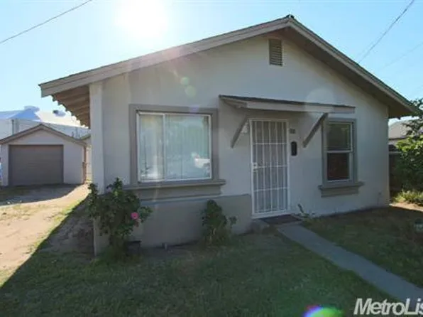 212 Park Ave, Manteca, CA 95337