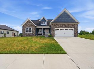 9087 Copper Ridge Dr, Davison, MI 48423