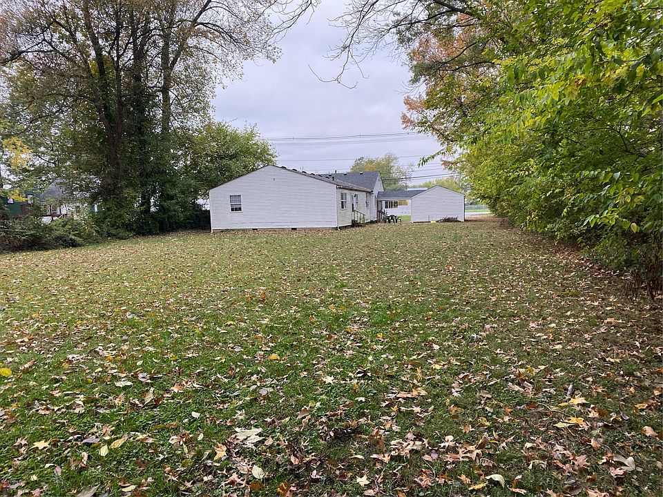 2nd image of 1228 Gilmore Ln