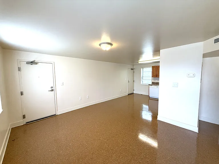 1528 Bluemont Ave SW #121 — Photo 5