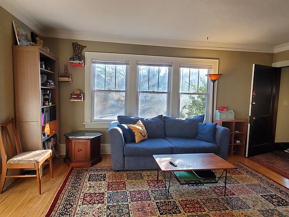 3rd image of 1883 Saint Clair Ave #1