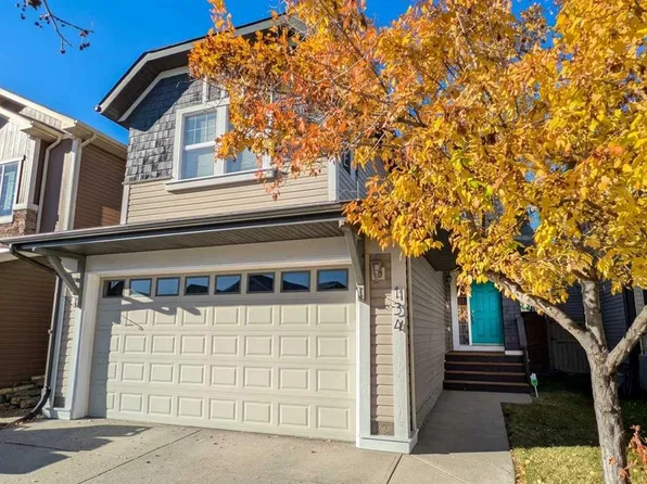 134 E Autumn Close SE, Calgary, AB T3M 0K2