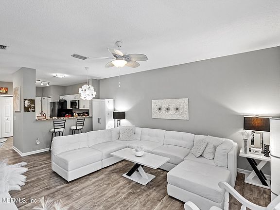 4th image of 178 SOUTHERN BAY Drive