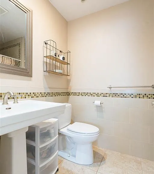 4206 W Wisconsin Ave — Photo 30