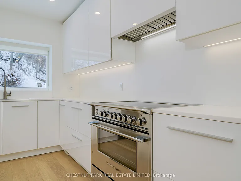 116 Boulton Dr — Photo 9