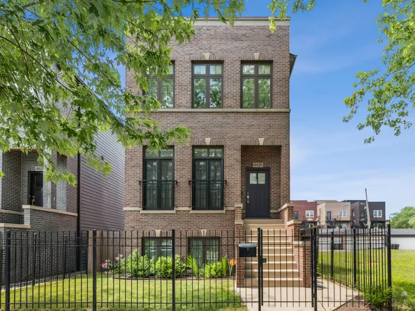 4610 S Champlain Ave, Chicago, IL 60653
