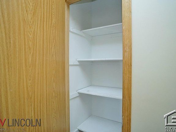 5th image of 840 S 50th St