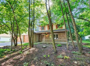 1503 Cardinal Ln, Green Bay, WI 54313