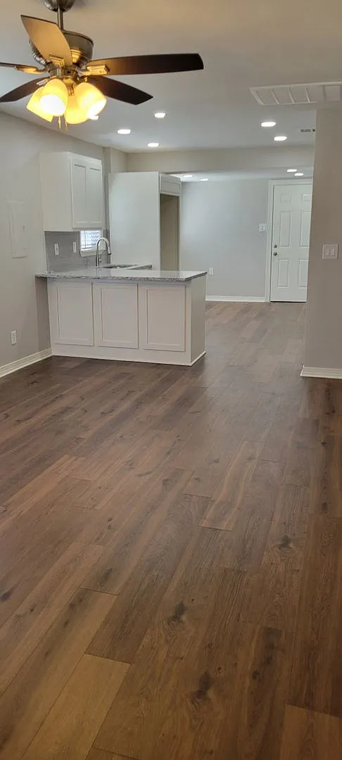 Complete remodel within last few years. — Photo 3