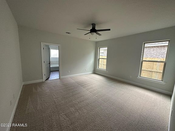 4th image of 114 Aubergine Ln
