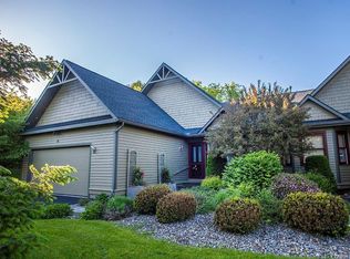 4 Old Farm Ln, Cazenovia, NY 13035
