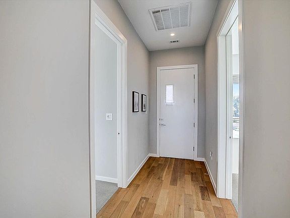 3rd image of 5921 Hiline Rd Unit 1204