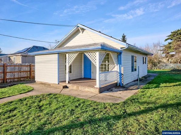 603 Chester St, Silverton, OR 97381